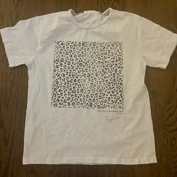 Revolve Profound Leapord Tee - Picture 1 of 1